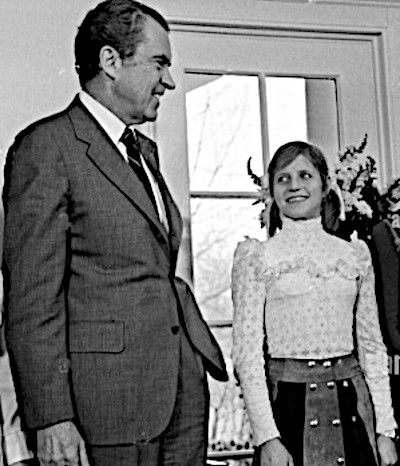 x02_Nixon_with_Korbut_White_House.jpg x02_Nixon_with_Korbut_White_House.jpg